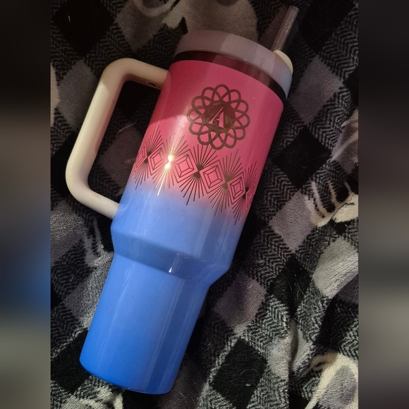 Stanley 40oz Customized Engraved With (A) On Back - Picture 2 of 2